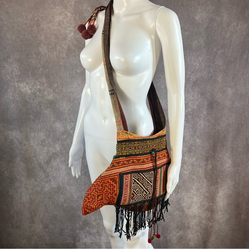 Nuntana Chang‎ Mei Crossbody Purse Bohemian Patchwork with Fringe and Tassels